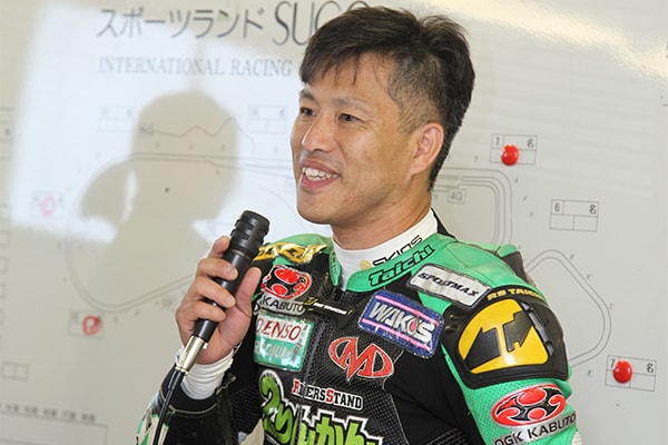 2りんかんスタッフの先導ライダー