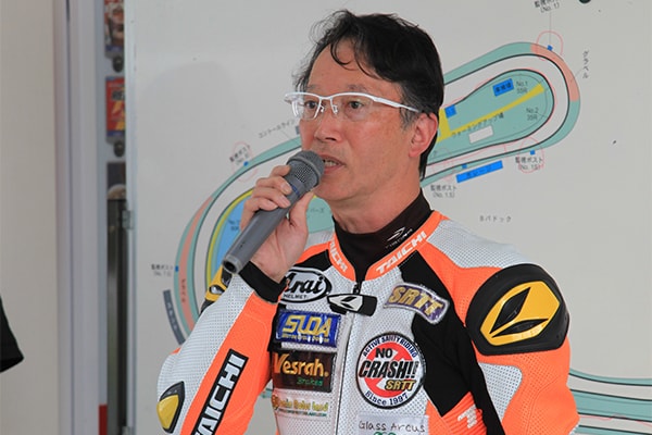 ライディングスクールSRTTを主催する内藤俊栄さん