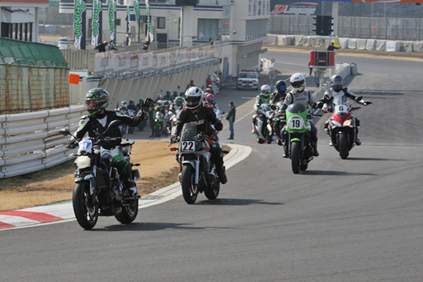 2りんかん 2022年3月11日開催 筑波サーキット コース2000体験走行会 レポート