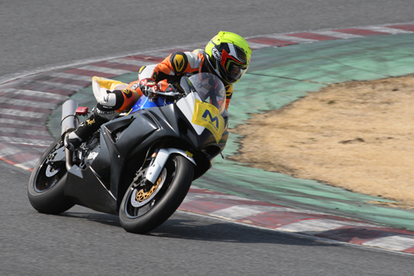 2りんかん 2022年3月11日開催 筑波サーキット コース2000体験走行会 レポート