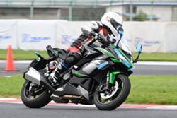 ２りんかん 2023年4月28日開催 筑波サーキット コース2000体験走行会 レポート