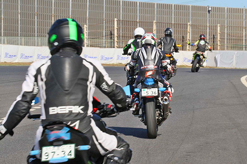 ２りんかん 2023年11月16日開催 筑波サーキット コース2000体験走行会