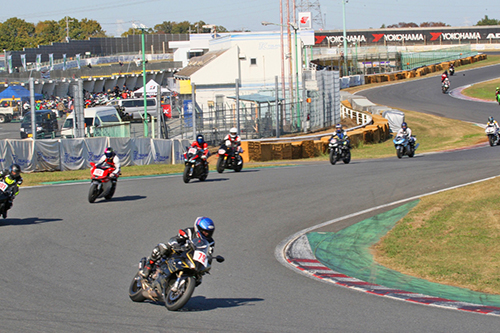 ２りんかん 2023年11月16日開催 筑波サーキット コース2000体験走行会 レポート