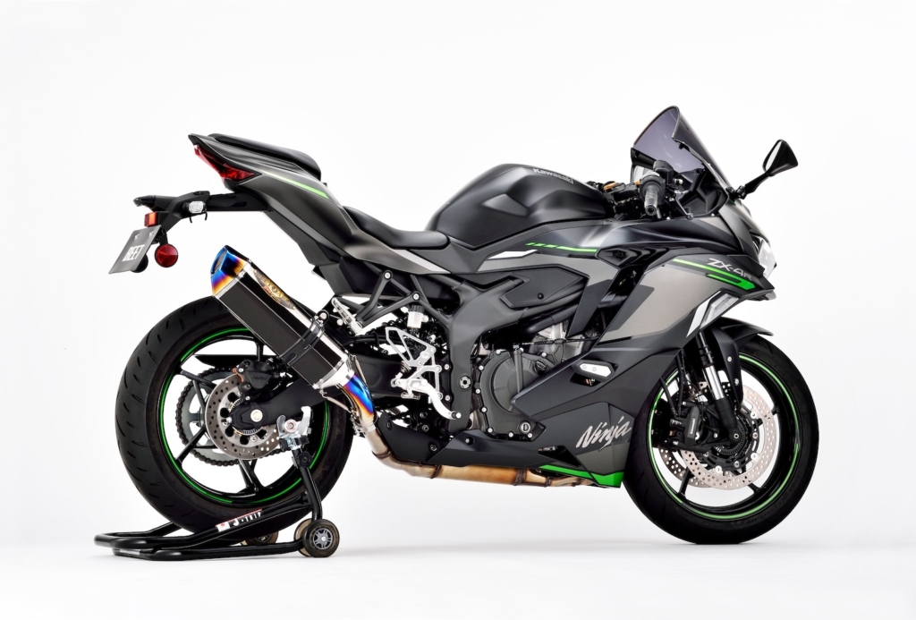 Ninja ZX4R-SlipOnマフラー BEET