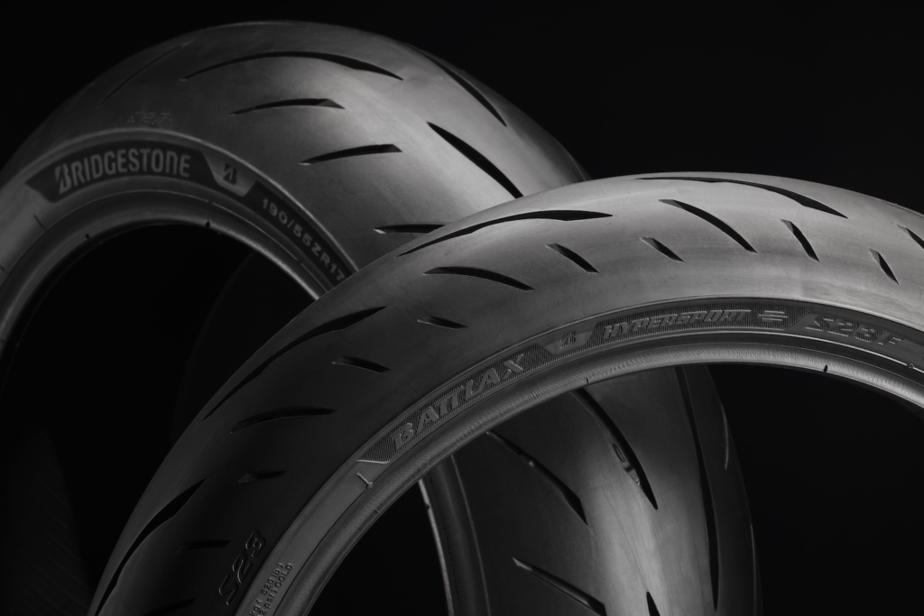 BRIDGESTONE BATTLAX HYPERSPORT S23｜２りんかん