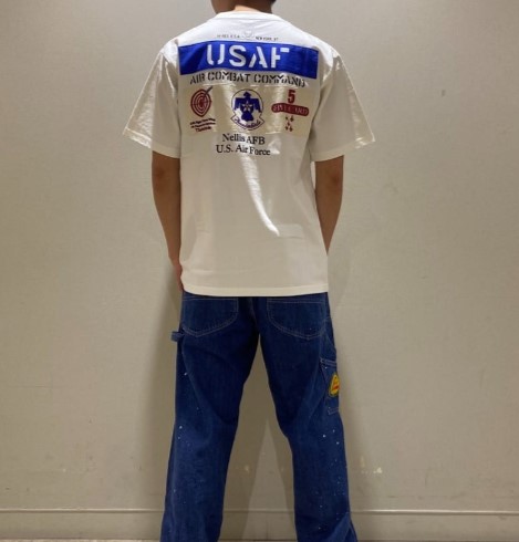 AVIREX Tシャツ｜２りんかん
