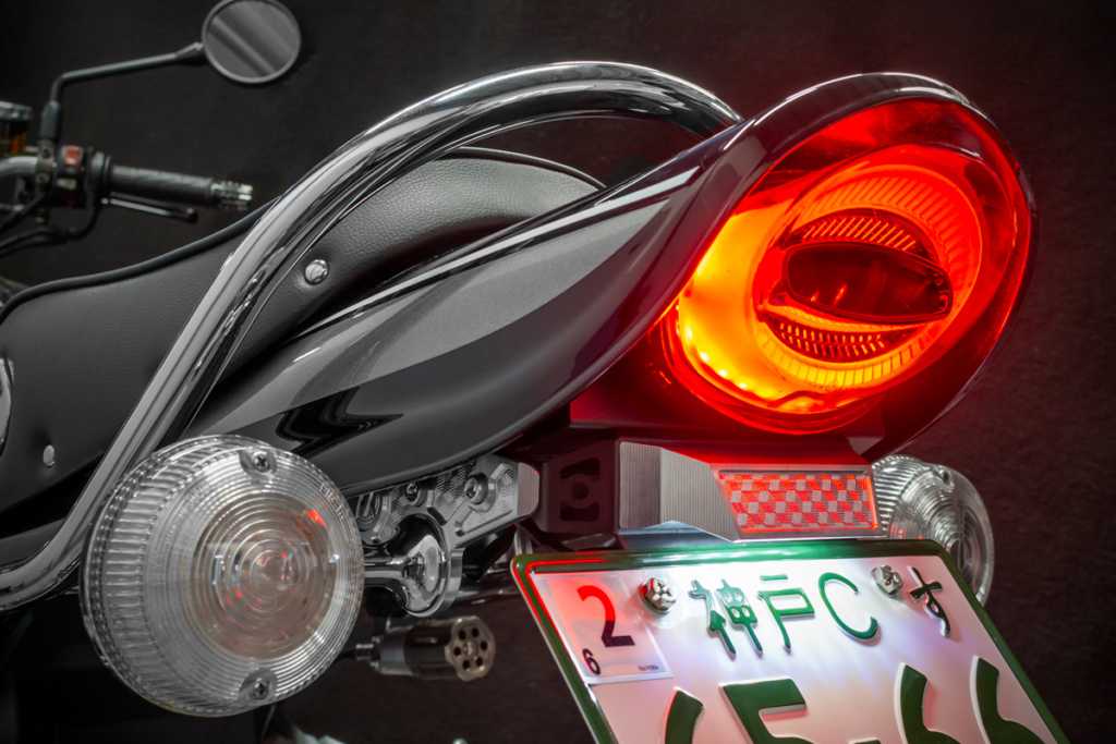 Z900RS ARCHIロングテールカウル専用フェンダーレスキット｜２りんかん