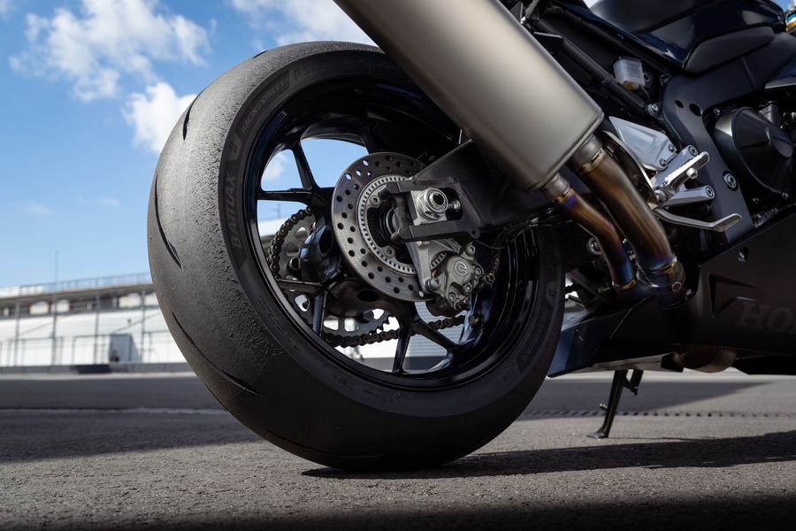 BATTLAX RACING STREET RS12|2りんかん